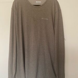 Columbia Men's Gray Long Sleeve Shirt